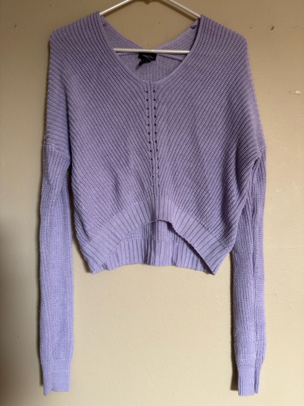 Lavender V-Neck Cropped Knit Sweater